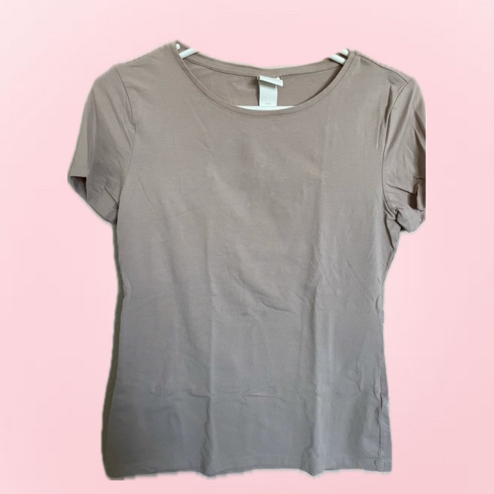 Basic Fitted Tees.